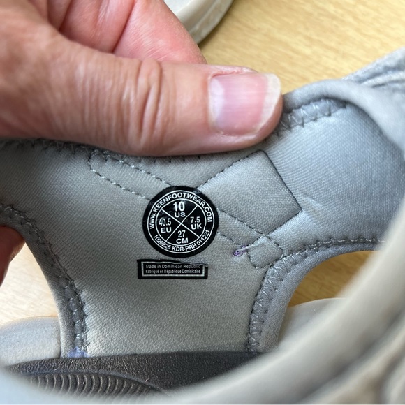 Keen Wm’s Drift Creek Two Strap Waterproof Sandals Sz 10 - Picture 4 of 14